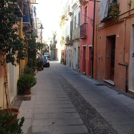 San Giovanni Apartment *